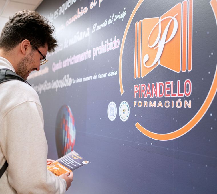 Academia Oposiciones Malaga - Pirandello Formación
